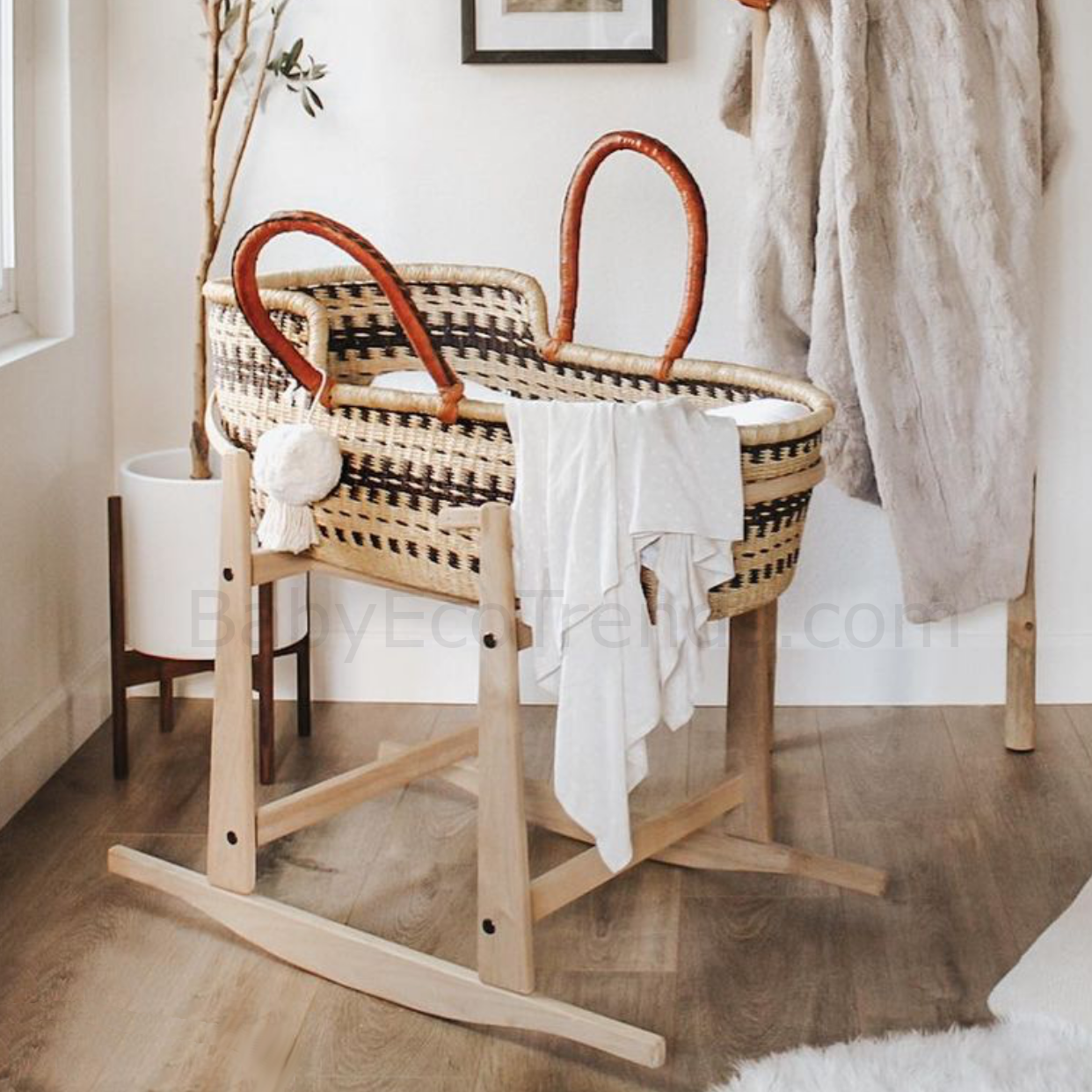 Gaia Bolga Moses Basket