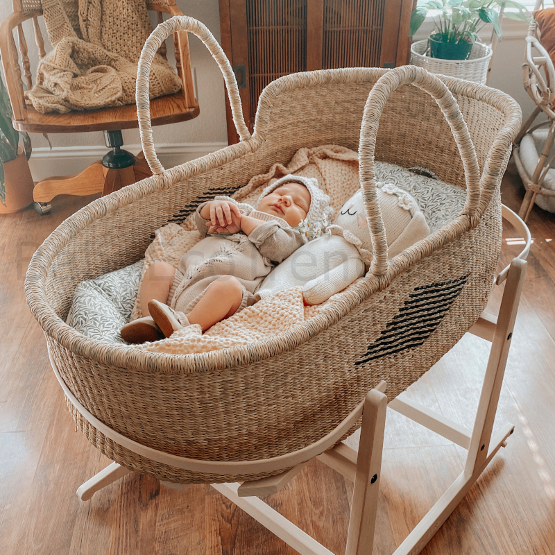 Baby Moses Basket with bedding textile Vintage Flowers